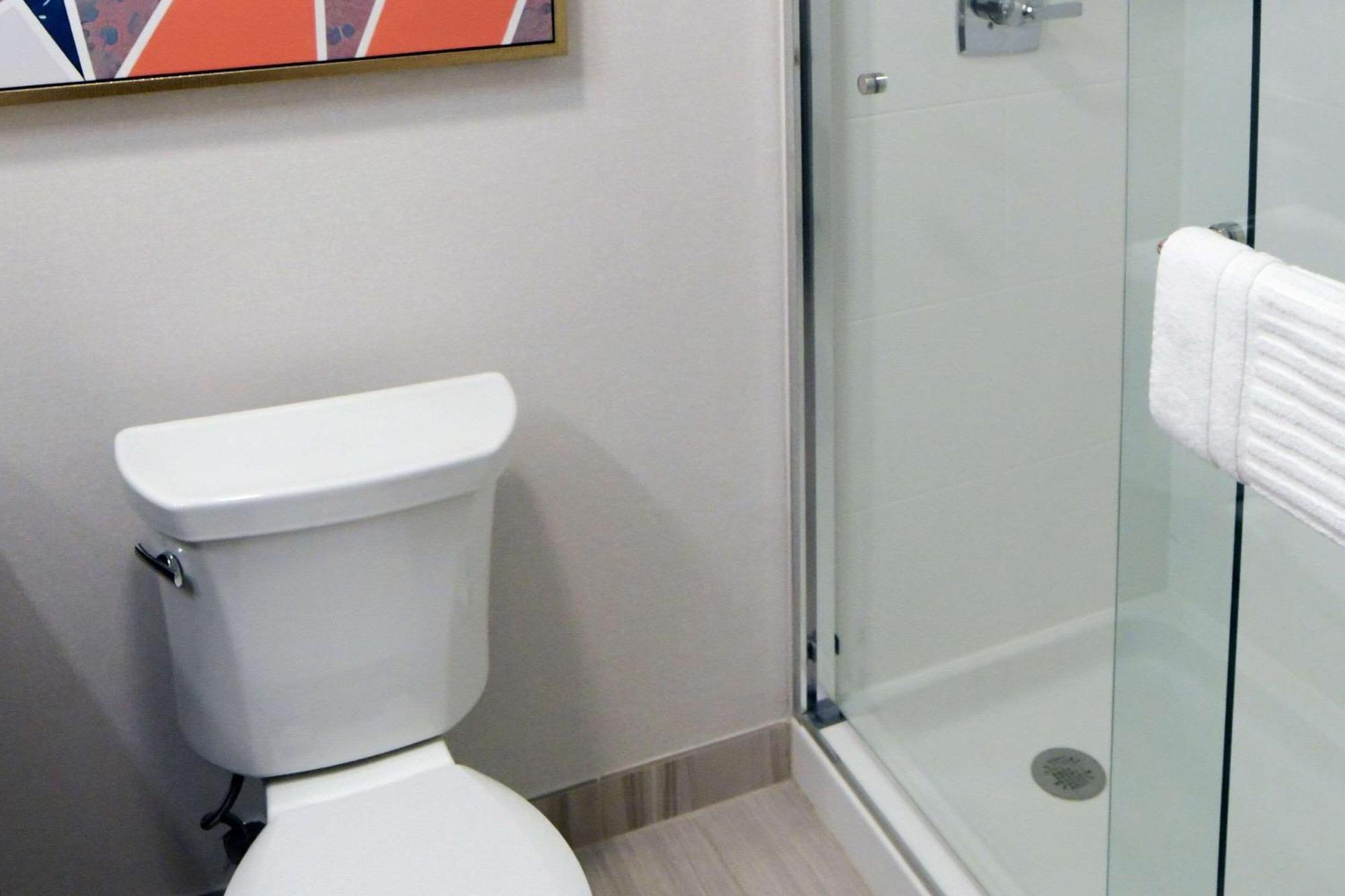 Comfort Inn & Suites Nw Milwaukee Germantown Ngoại thất bức ảnh