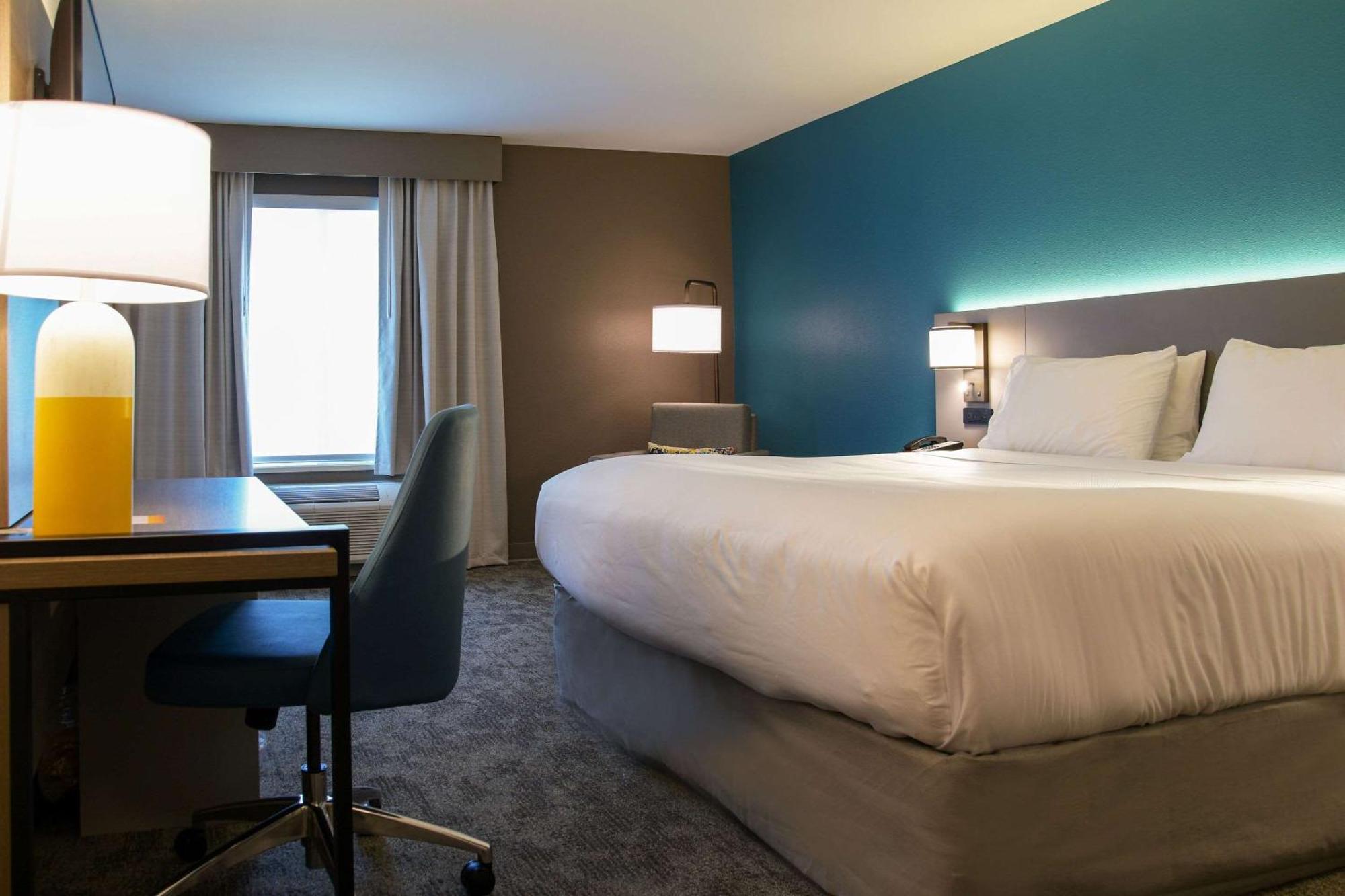 Comfort Inn & Suites Nw Milwaukee Germantown Ngoại thất bức ảnh