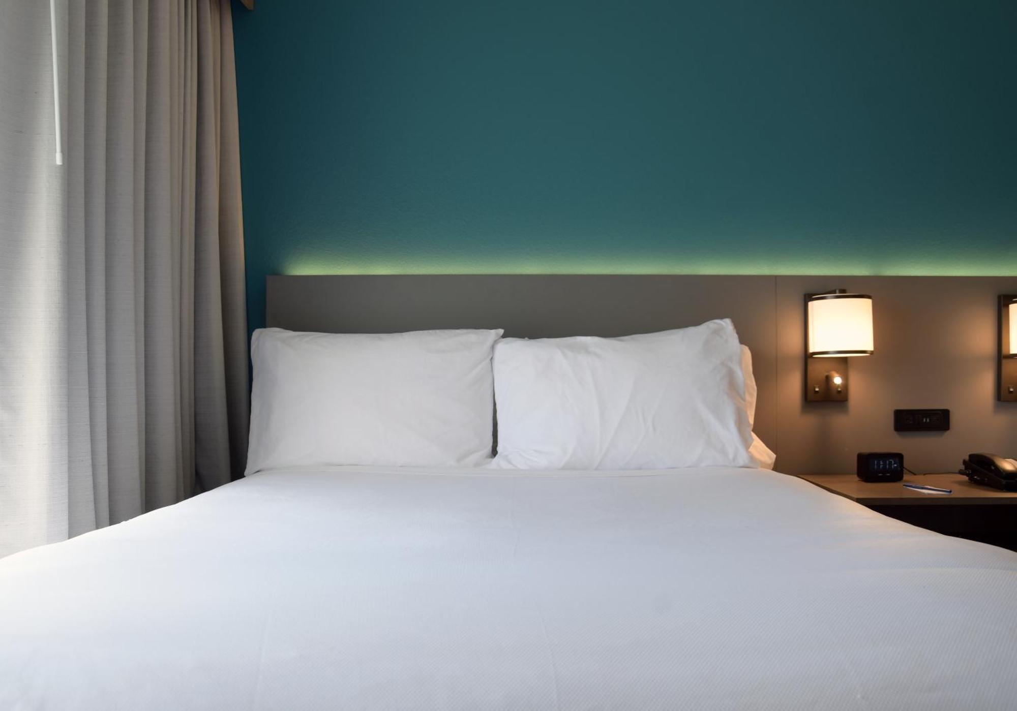 Comfort Inn & Suites Nw Milwaukee Germantown Ngoại thất bức ảnh