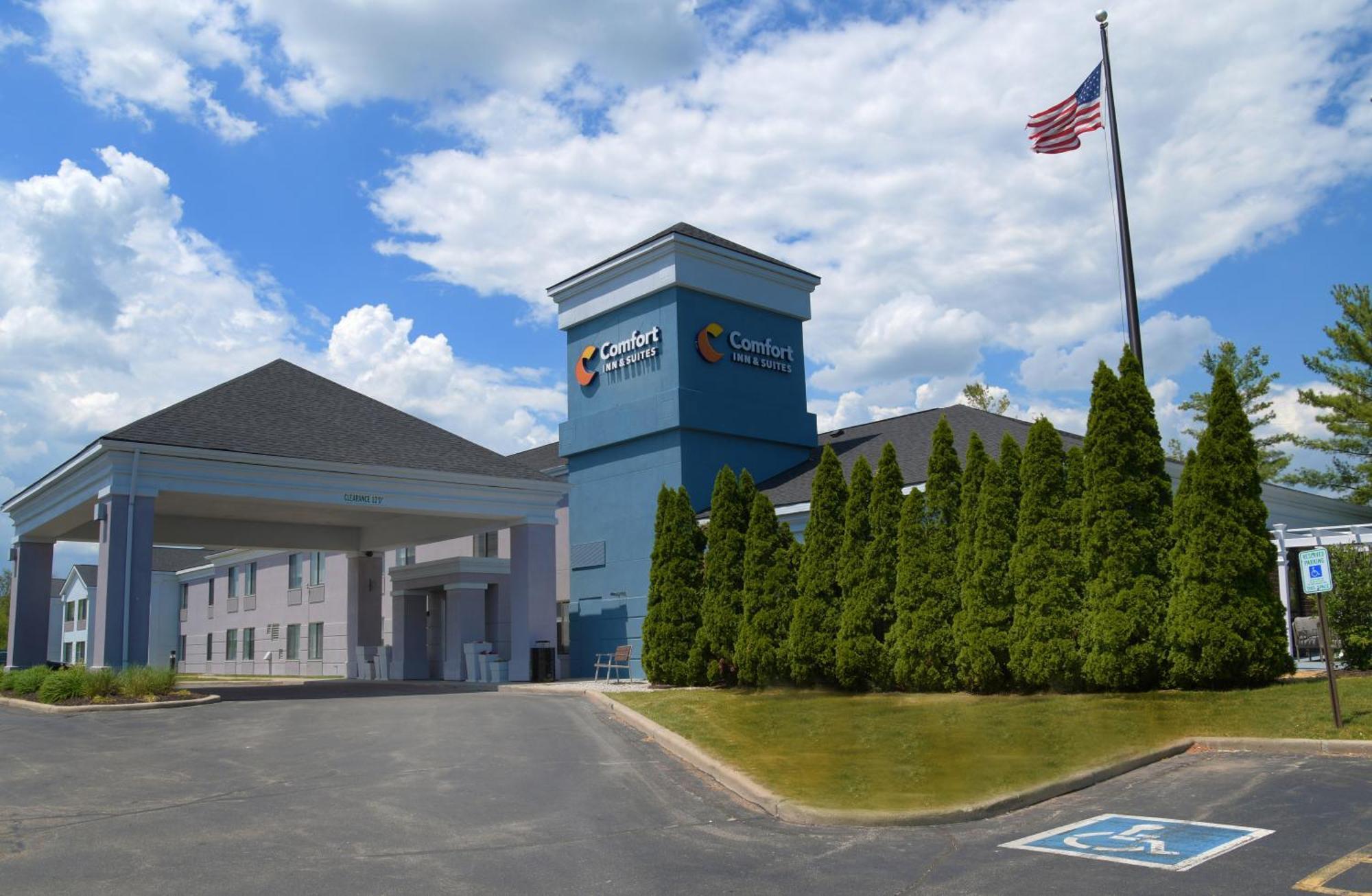 Comfort Inn & Suites Nw Milwaukee Germantown Ngoại thất bức ảnh