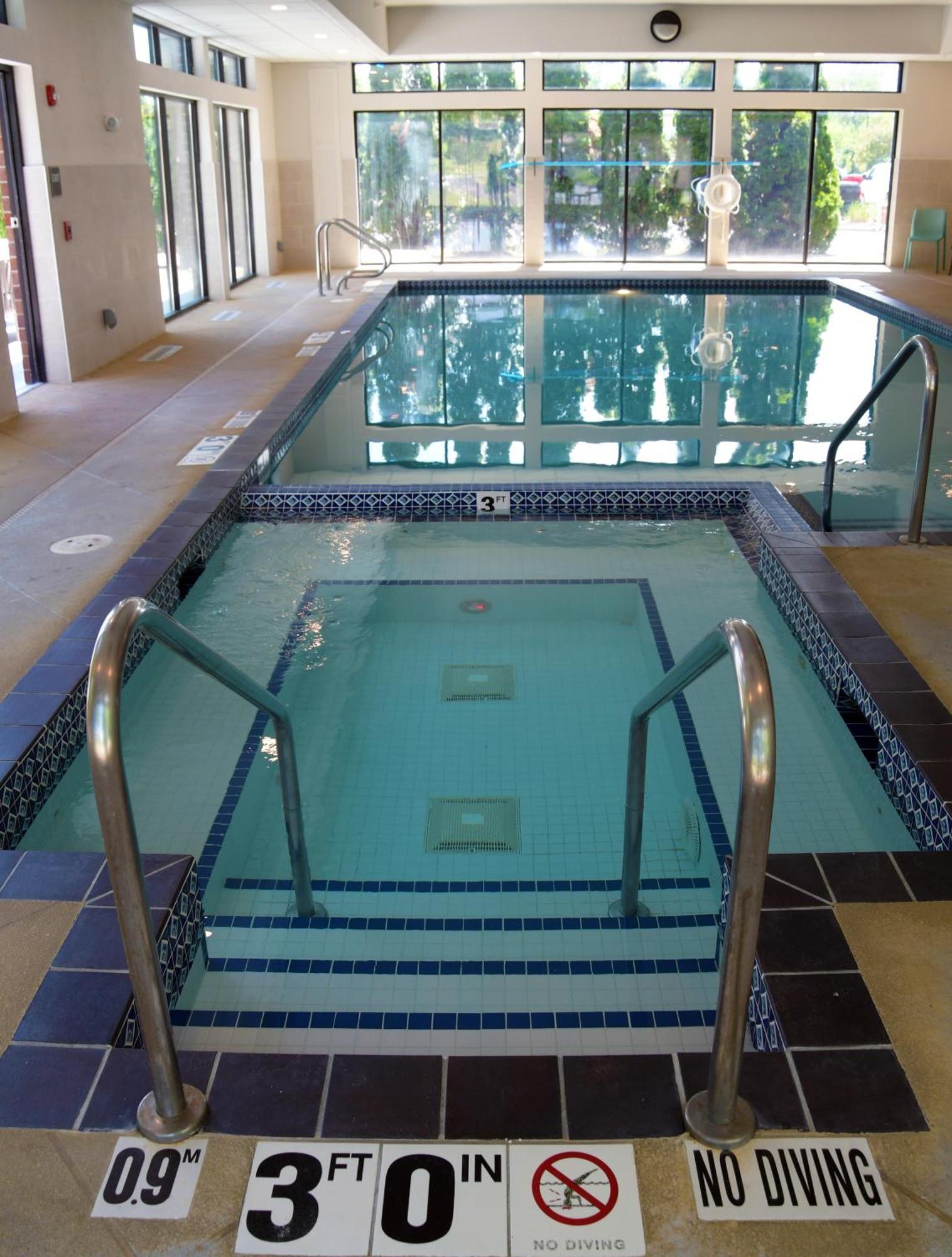 Comfort Inn & Suites Nw Milwaukee Germantown Ngoại thất bức ảnh
